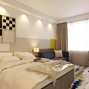Ibis Styles Airport Varsó